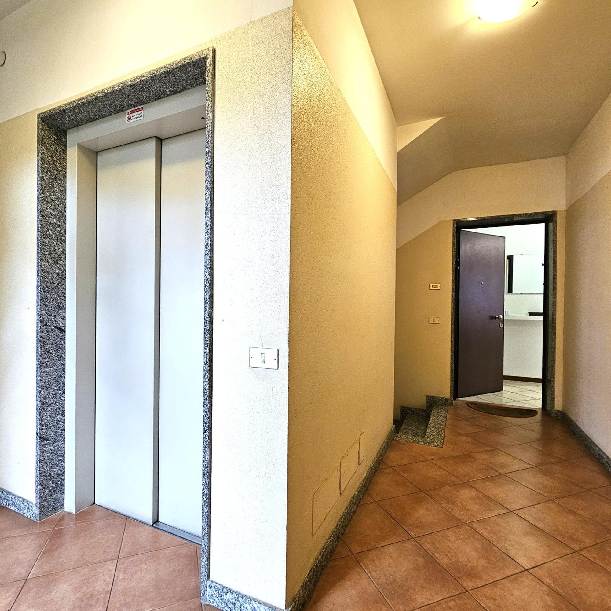 Appartamento Moderno Gallarate Exteriör bild